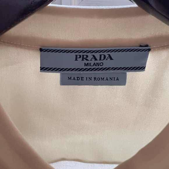 Prada 100% Silk Blouse Size 40 - Picture 3 of 8